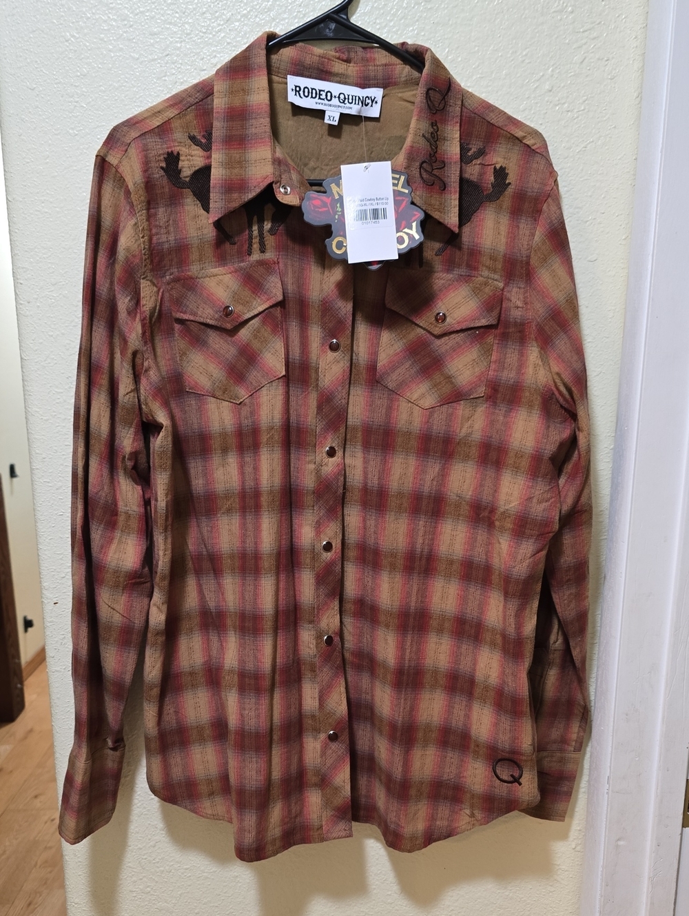 Rodeo Quincy Women's Pretty Plaid Cowboy Button Up Shirt